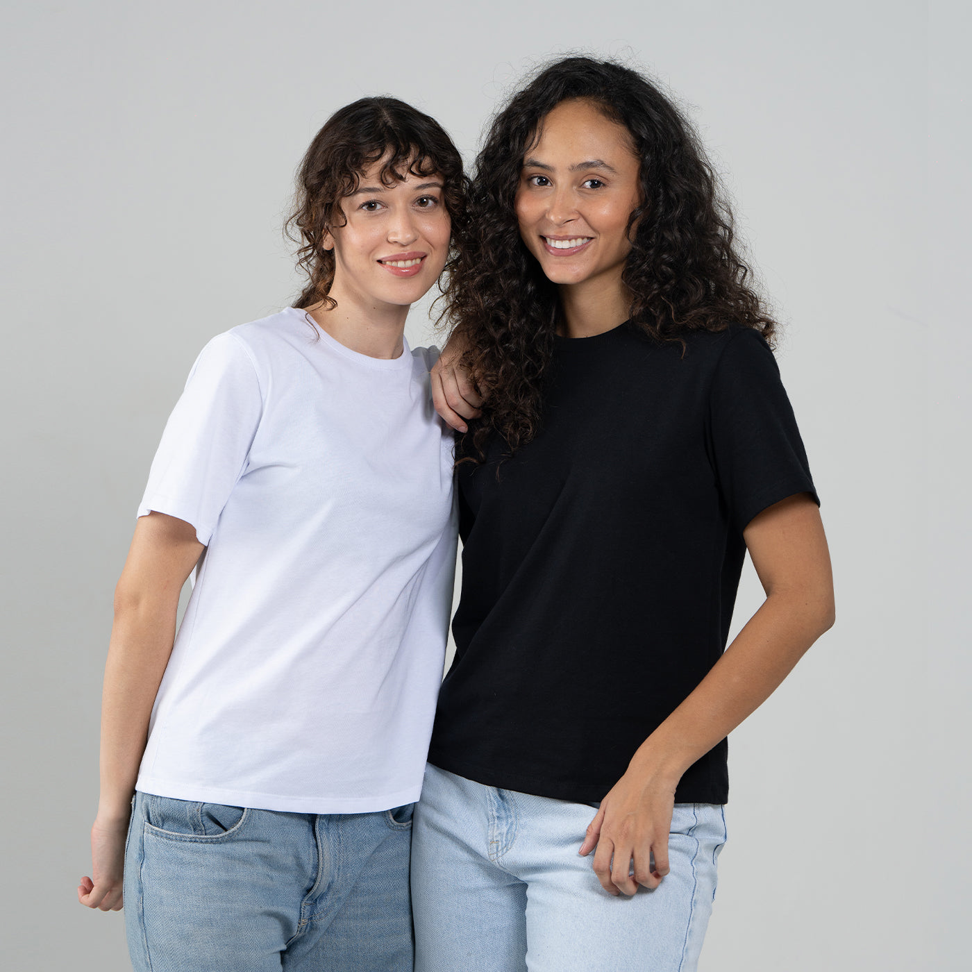 Camiseta Básica Negra Adulto Mujer