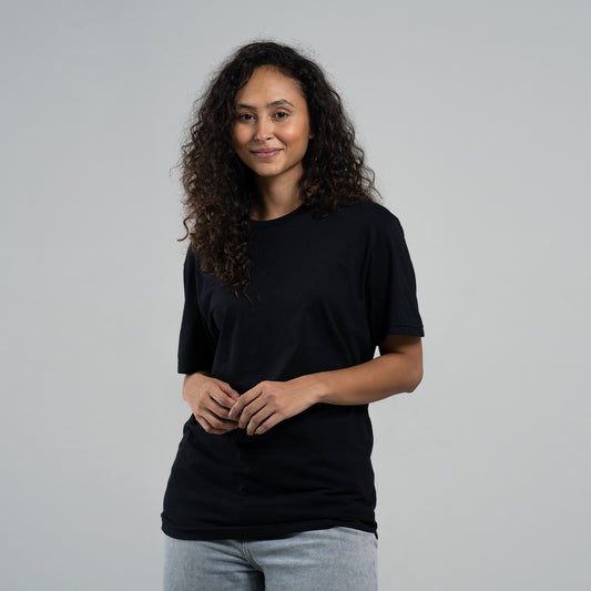 Camiseta Básica Adulto Unisex Ring Spun Negro Gildan Ref. 64000