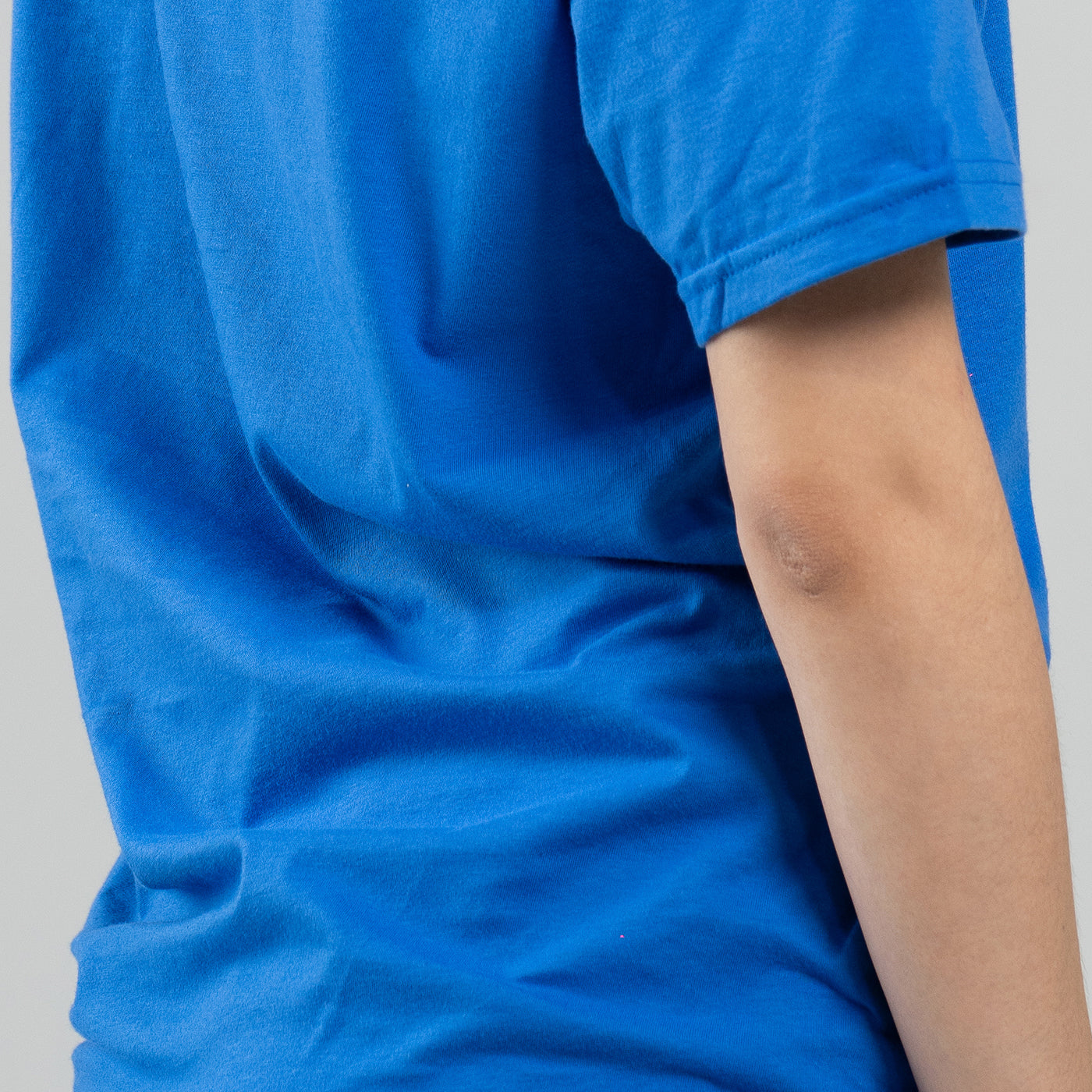 Camiseta Básica Adulto Unisex Ring Spun Royal Gildan Ref. 64000