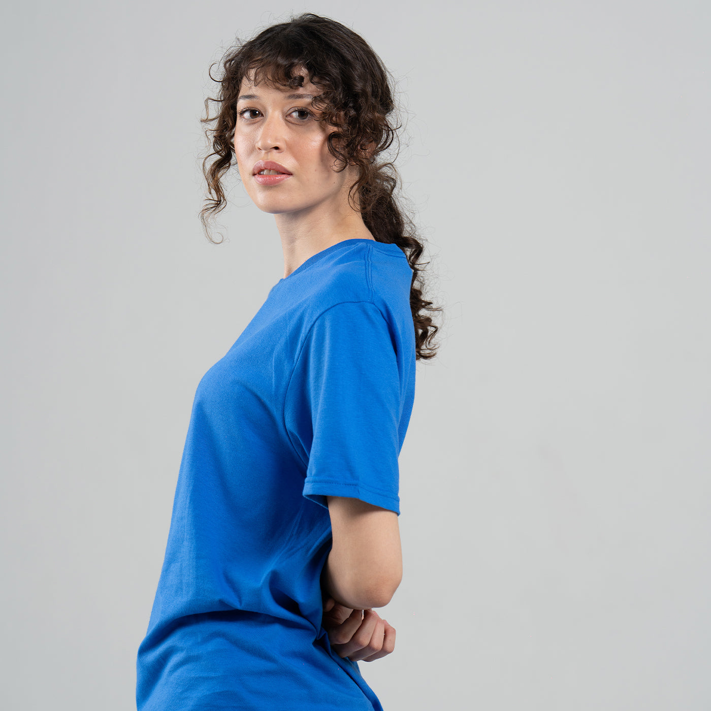 Camiseta Básica Adulto Unisex Ring Spun Royal Gildan Ref. 64000