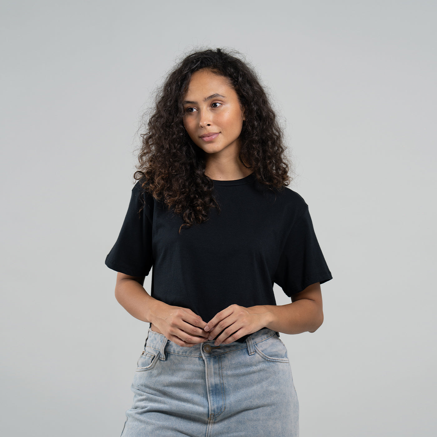Camiseta de Mujer Corte Irregular Negra