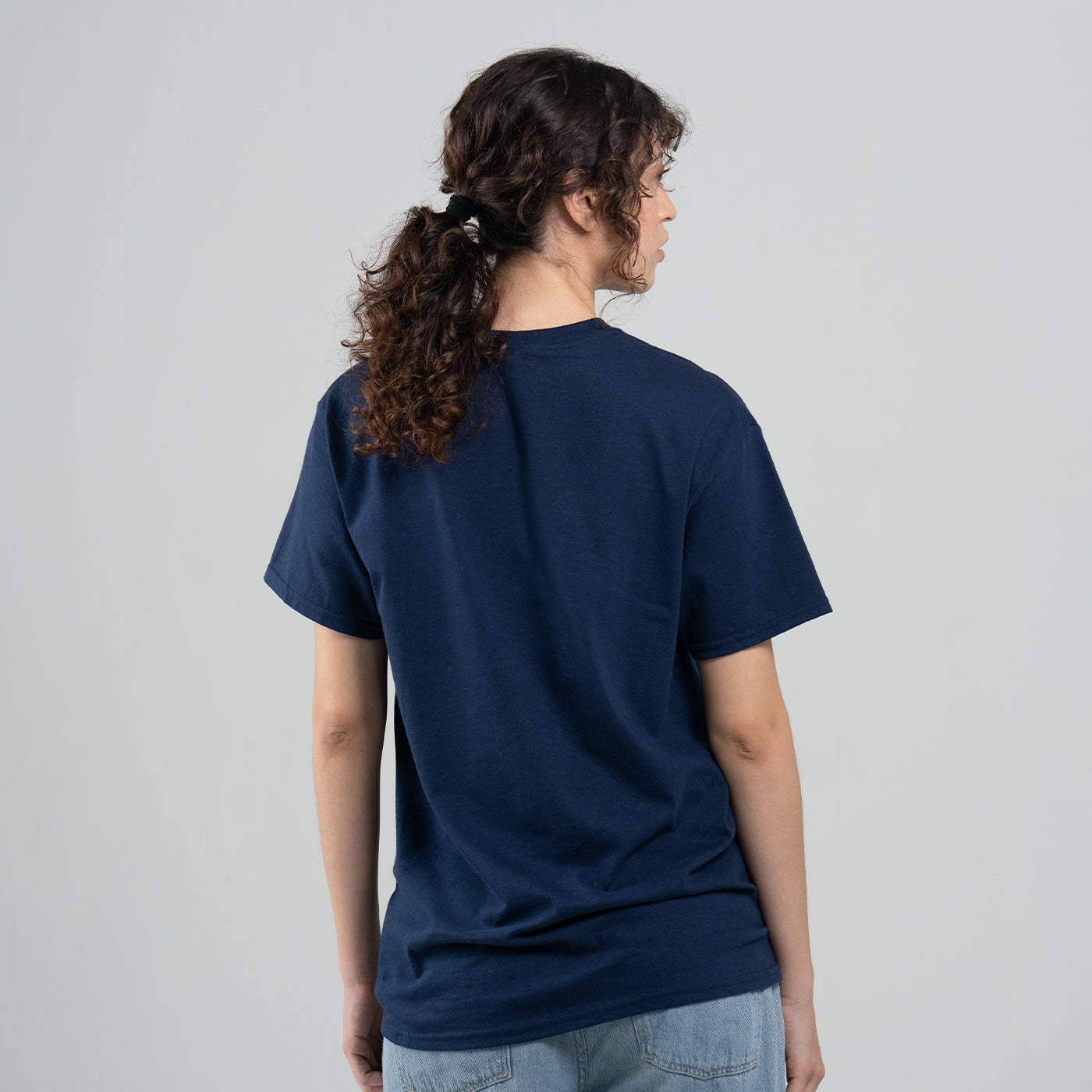 Camiseta Básica Adulto Unisex Ring Spun Azul Marino Gildan Ref. 64000