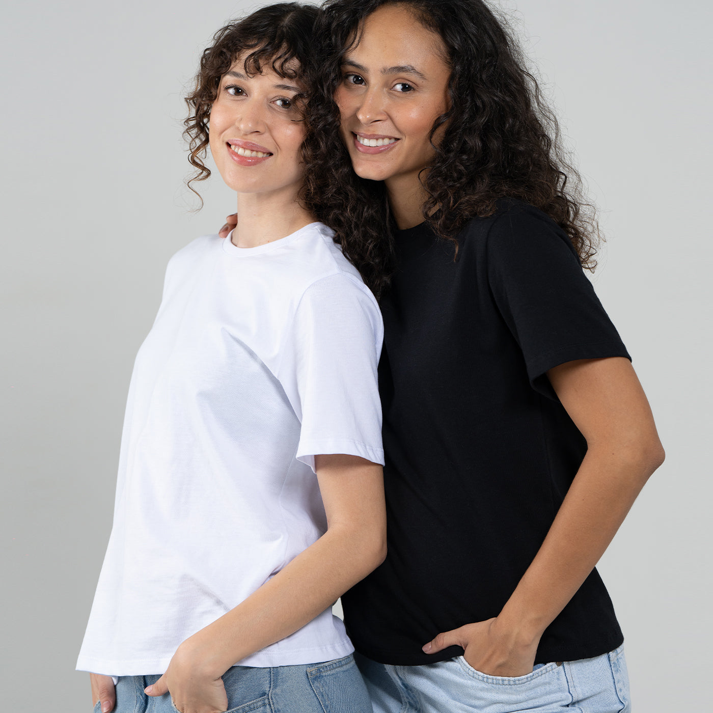 Camiseta Básica Negra Adulto Mujer